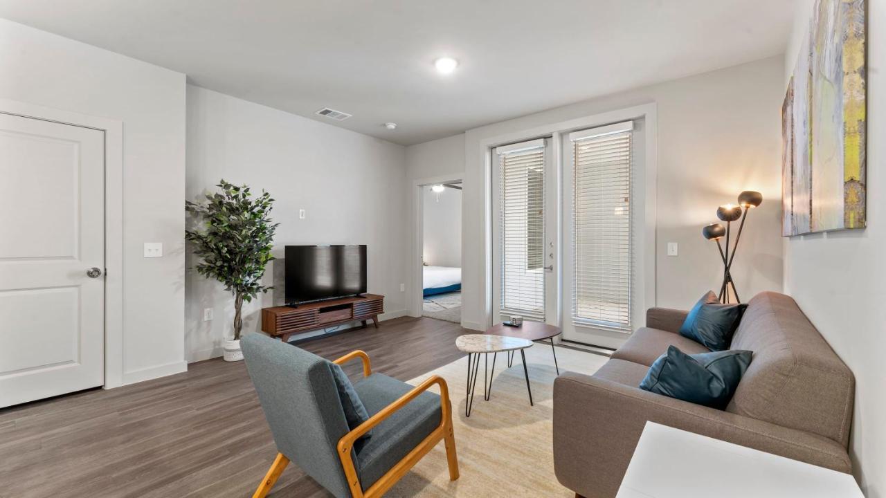 Luxury Central Apts - Free Parking, Gym, Fast Wifi Appartement Austin Buitenkant foto