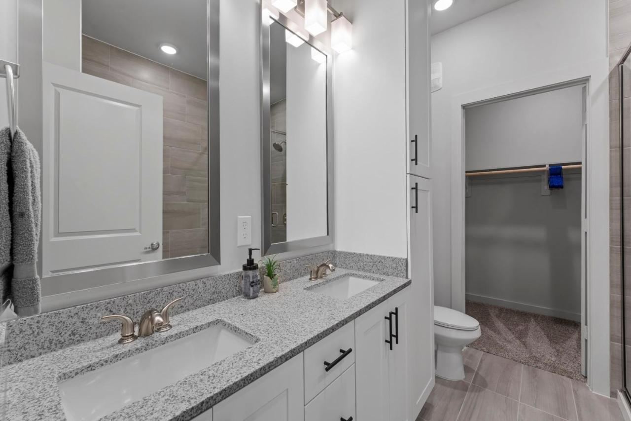 Luxury Central Apts - Free Parking, Gym, Fast Wifi Appartement Austin Buitenkant foto